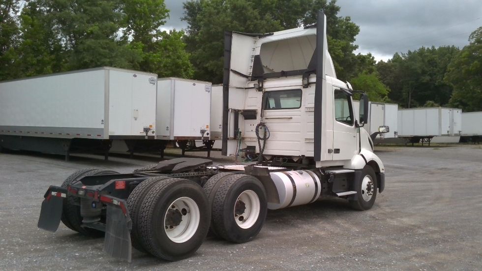 Day Cab Tractor-Heavy Duty Tractors-Volvo-2020-VNL64T300-Boaz-AL-632,658\n\t\tmiles-$ 29,500 - Image 7