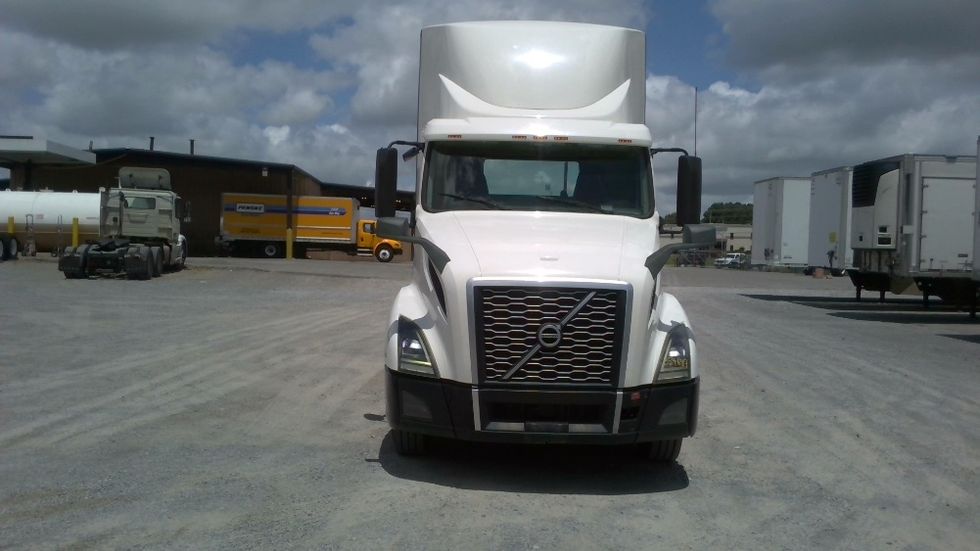 Day Cab Tractor-Heavy Duty Tractors-Volvo-2020-VNL64T300-Boaz-AL-638,705\n\t\tmiles-$ 28,250 - Image 2
