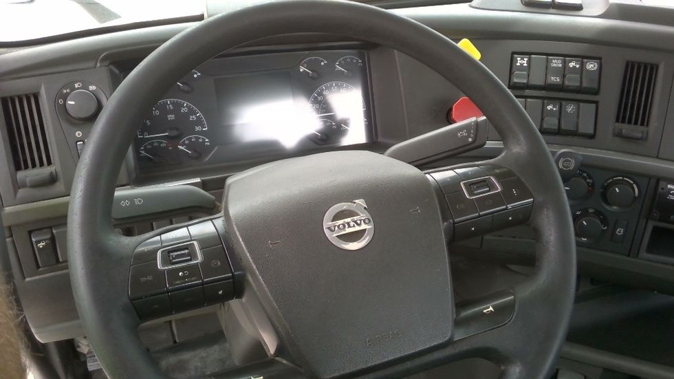 Day Cab Tractor-Heavy Duty Tractors-Volvo-2020-VNL64T300-Boaz-AL-679,611\n\t\tmiles-$ 26,500 - Image 11