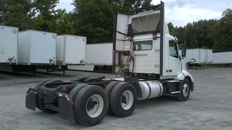 Day Cab Tractor-Heavy Duty Tractors-Volvo-2020-VNL64T300-Boaz-AL-679,611\n\t\tmiles-$ 26,500 - Image 7