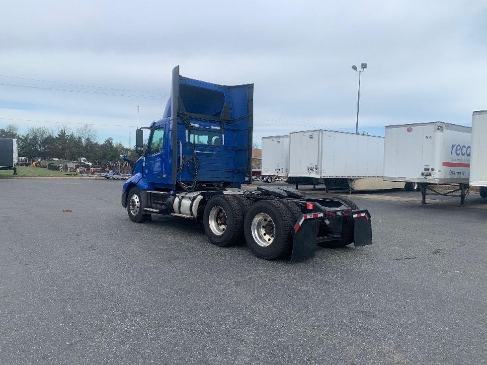 Day Cab Tractor-Heavy Duty Tractors-Volvo-2020-VNL64T300-Concord-NC-813,426\n\t\tmiles-$ 26,000 - Image 5