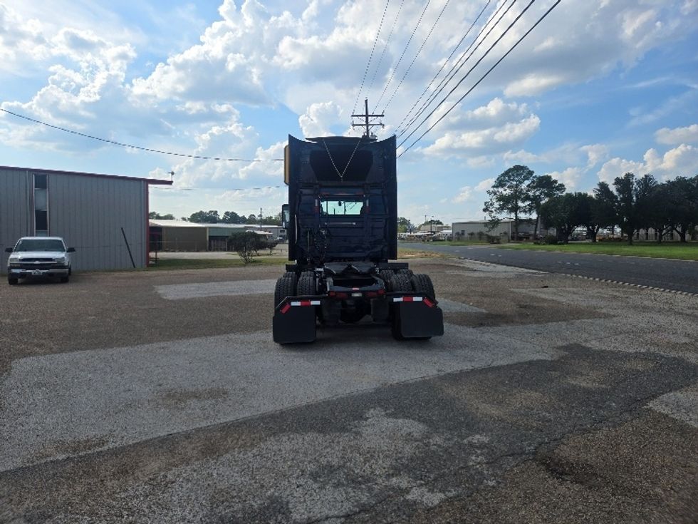 Day Cab Tractor-Heavy Duty Tractors-Volvo-2020-VNL64T300-Dallas-TX-507,340\n\t\tmiles-$ 43,500 - Image 6