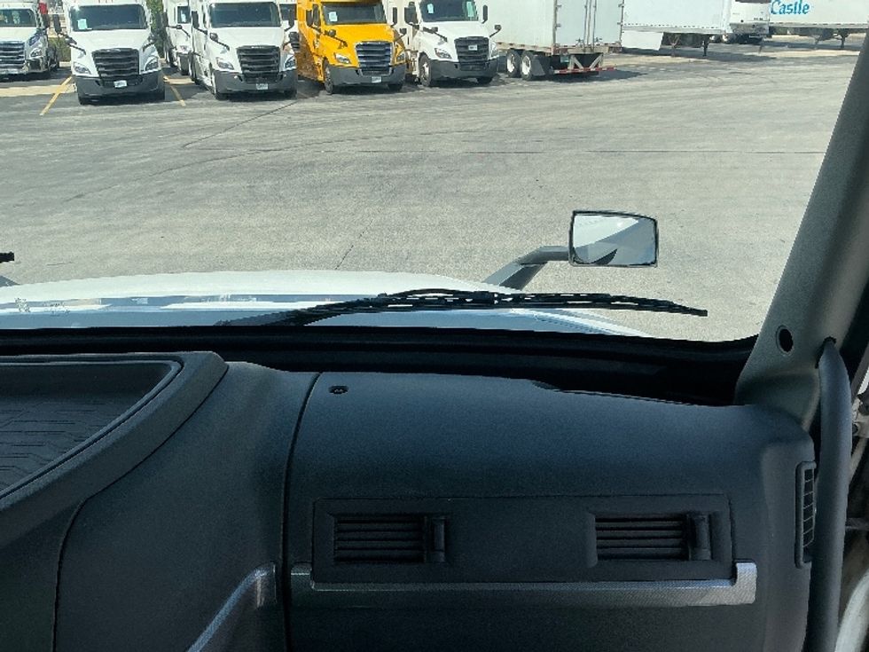 Day Cab Tractor-Heavy Duty Tractors-Volvo-2020-VNL64T300-East Chicago-IN-188,871\n\t\tmiles-$ 61,500 - Image 13