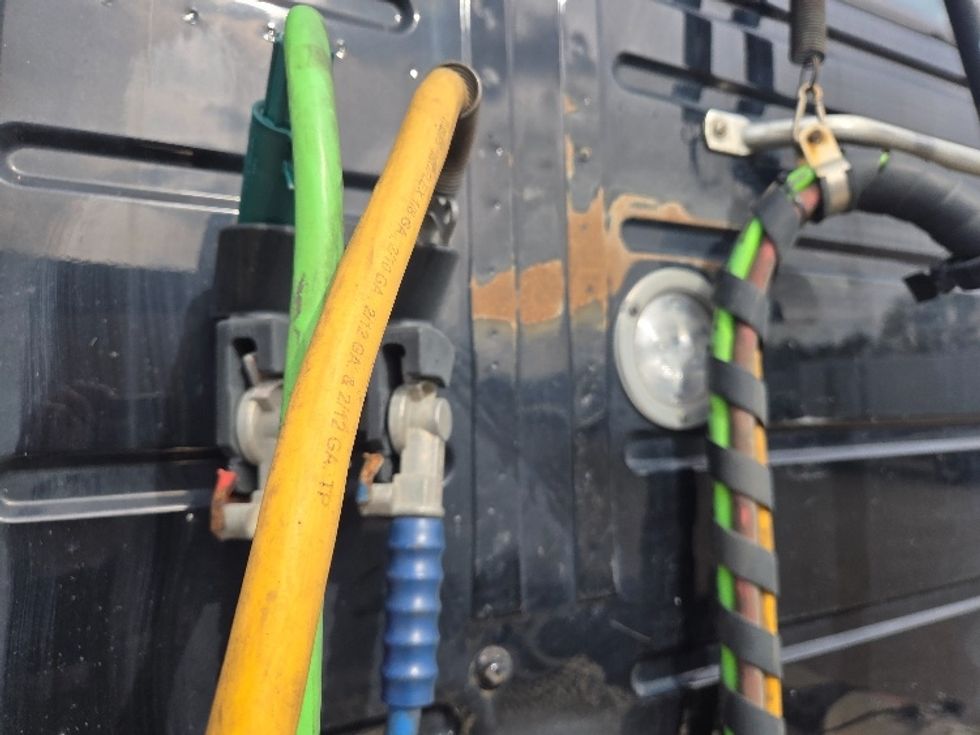 Day Cab Tractor-Heavy Duty Tractors-Volvo-2020-VNL64T300-Flint-MI-290,833\n\t\tmiles-$ 50,750 - Image 17