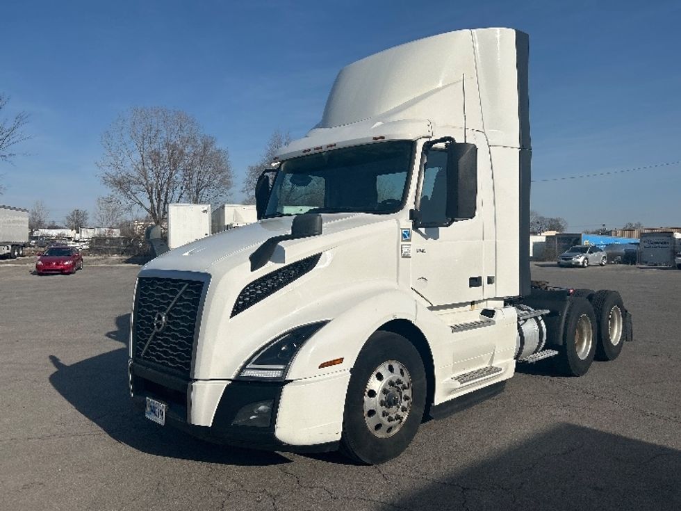 Day Cab Tractor-Heavy Duty Tractors-Volvo-2020-VNL64T300-Fort Wayne-IN-393,998\n\t\tmiles-$ 54,250 - Image 3