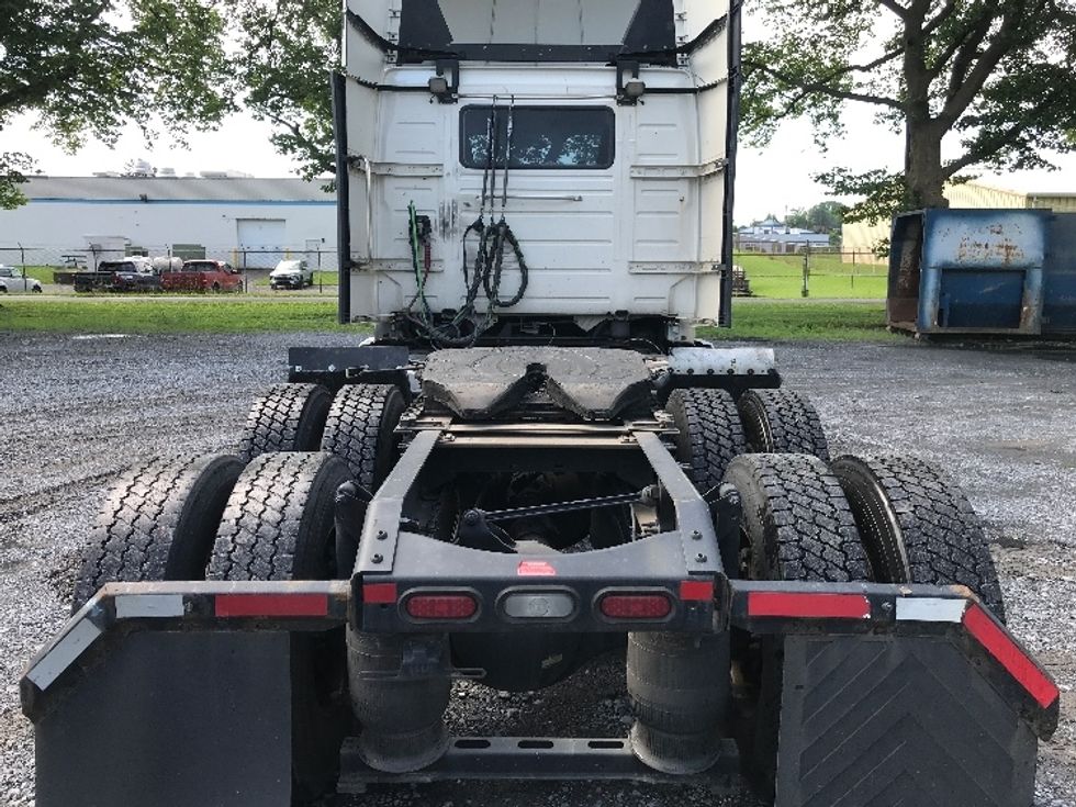 Day Cab Tractor-Heavy Duty Tractors-Volvo-2020-VNL64T300-Harrisburg-PA-417,855\n\t\tmiles-$ 47,250 - Image 6