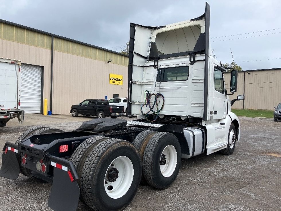 Day Cab Tractor-Heavy Duty Tractors-Volvo-2020-VNL64T300-Hueytown-AL-682,925\n\t\tmiles-$ 29,500 - Image 7