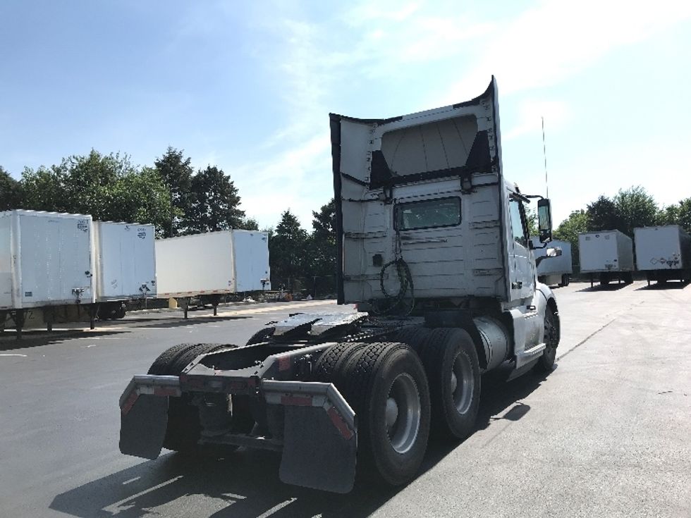 Day Cab Tractor-Heavy Duty Tractors-Volvo-2020-VNL64T300-Lancaster-PA-308,398\n\t\tmiles-$ 52,500 - Image 7