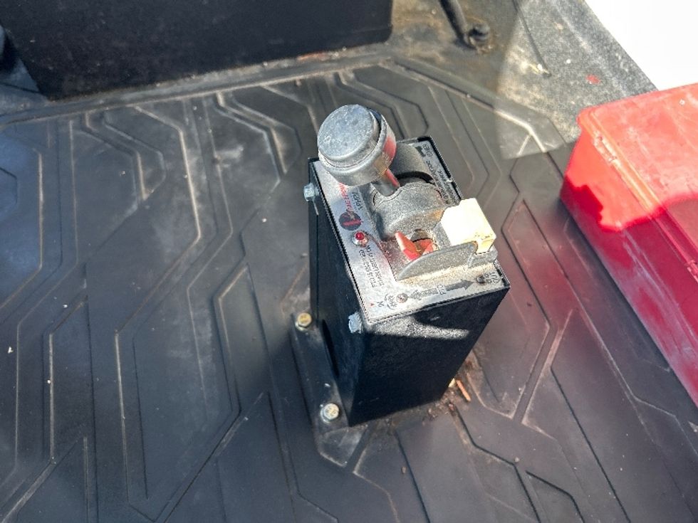 Day Cab Tractor-Heavy Duty Tractors-Volvo-2020-VNL64T300-Las Vegas-NV-167,643\n\t\tmiles-$ 65,000 - Image 17