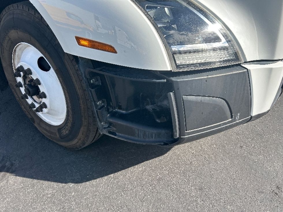 Day Cab Tractor-Heavy Duty Tractors-Volvo-2020-VNL64T300-Las Vegas-NV-167,643\n\t\tmiles-$ 65,000 - Image 20