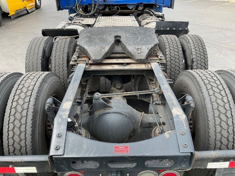 Day Cab Tractor-Heavy Duty Tractors-Volvo-2020-VNL64T300-Memphis-TN-847,310\n\t\tmiles-$ 26,750 - Image 6