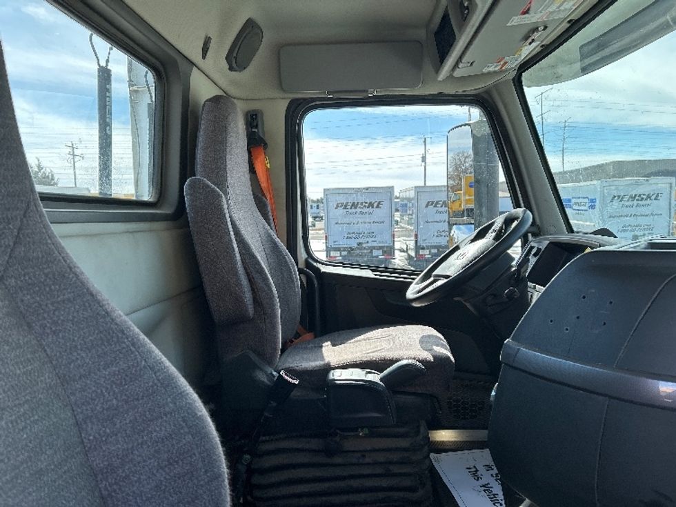 Day Cab Tractor-Heavy Duty Tractors-Volvo-2020-VNL64T300-Milwaukee-WI-712,903\n\t\tmiles-$ 28,750 - Image 14