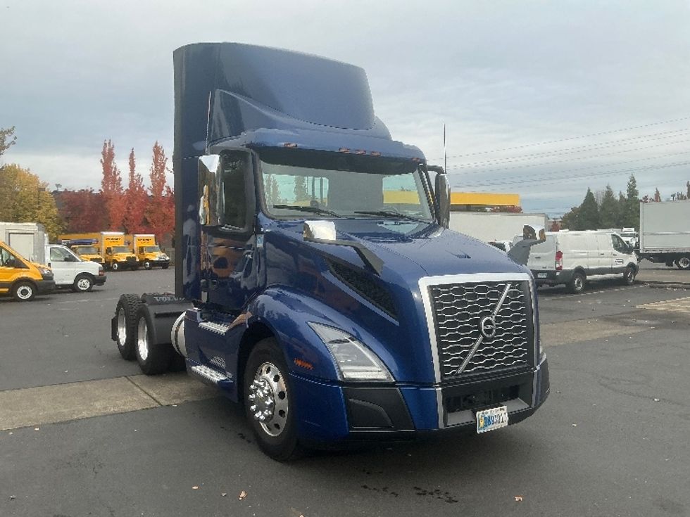 Day Cab Tractor-Heavy Duty Tractors-Volvo-2020-VNL64T300-Portland-OR-169,103\n\t\tmiles-$ 63,750 - Image 1