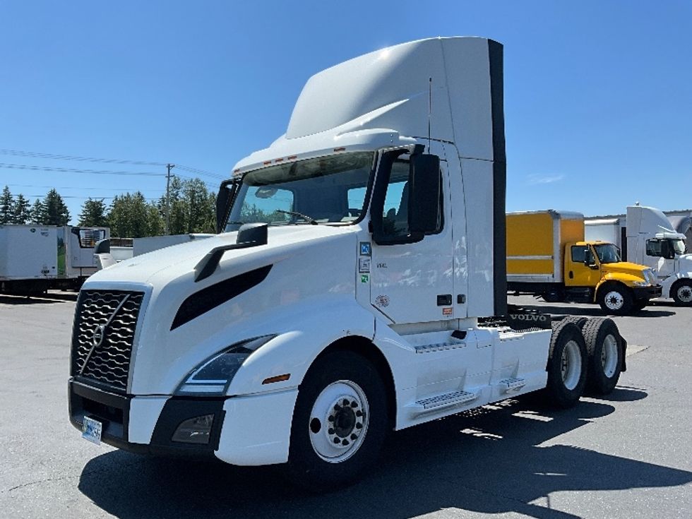 Day Cab Tractor-Heavy Duty Tractors-Volvo-2020-VNL64T300-Portland-OR-431,567\n\t\tmiles-$ 44,000 - Image 3