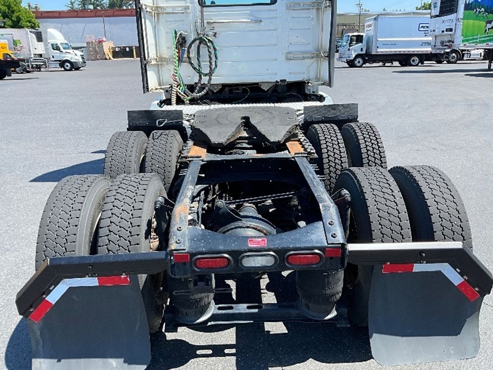 Day Cab Tractor-Heavy Duty Tractors-Volvo-2020-VNL64T300-Portland-OR-431,567\n\t\tmiles-$ 44,000 - Image 6