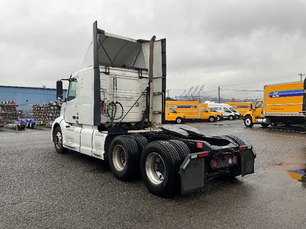 Day Cab Tractor-Heavy Duty Tractors-Volvo-2020-VNL64T300-Salt Lake City-UT-451,735\n\t\tmiles-$ 46,250 - Image 5