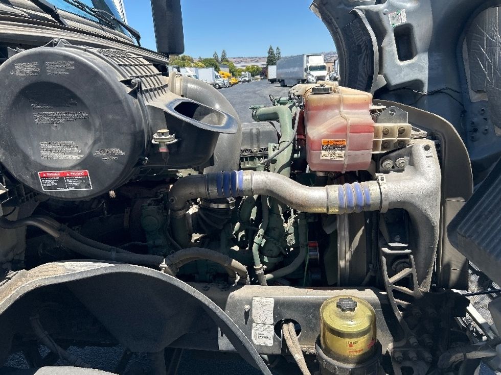 Day Cab Tractor-Heavy Duty Tractors-Volvo-2020-VNL64T300-West Sacramento-CA-229,269\n\t\tmiles-$ 56,000 - Image 15