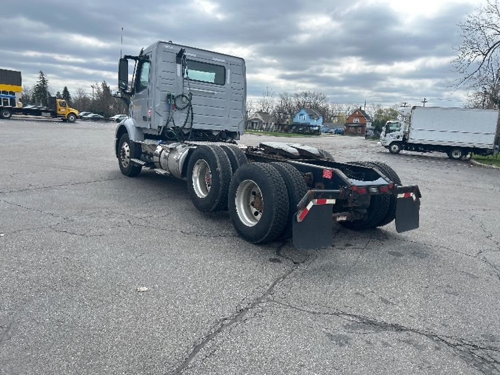 Day Cab Tractor-Heavy Duty Tractors-Volvo-2020-VNR62300-Rochester-NY-368,192\n\t\tmiles-$ 32,250 - Image 5