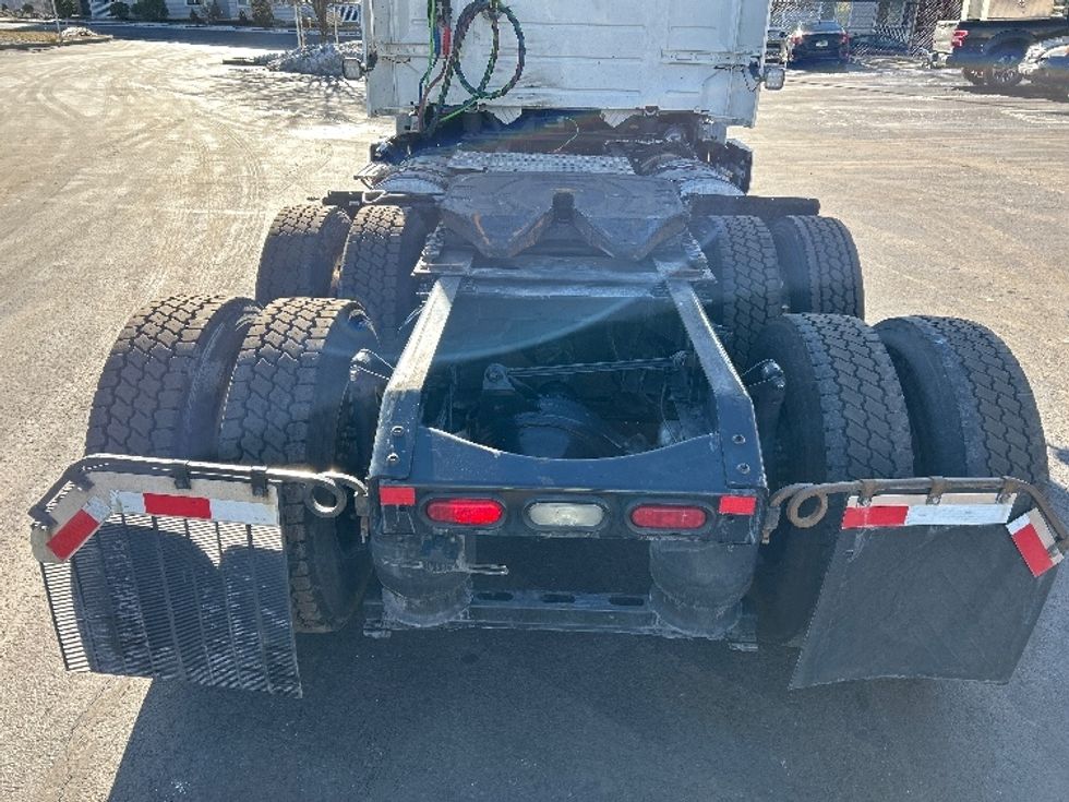 Day Cab Tractor-Heavy Duty Tractors-Volvo-2020-VNR64300-Allentown-PA-471,948\n\t\tmiles-$ 37,500 - Image 6