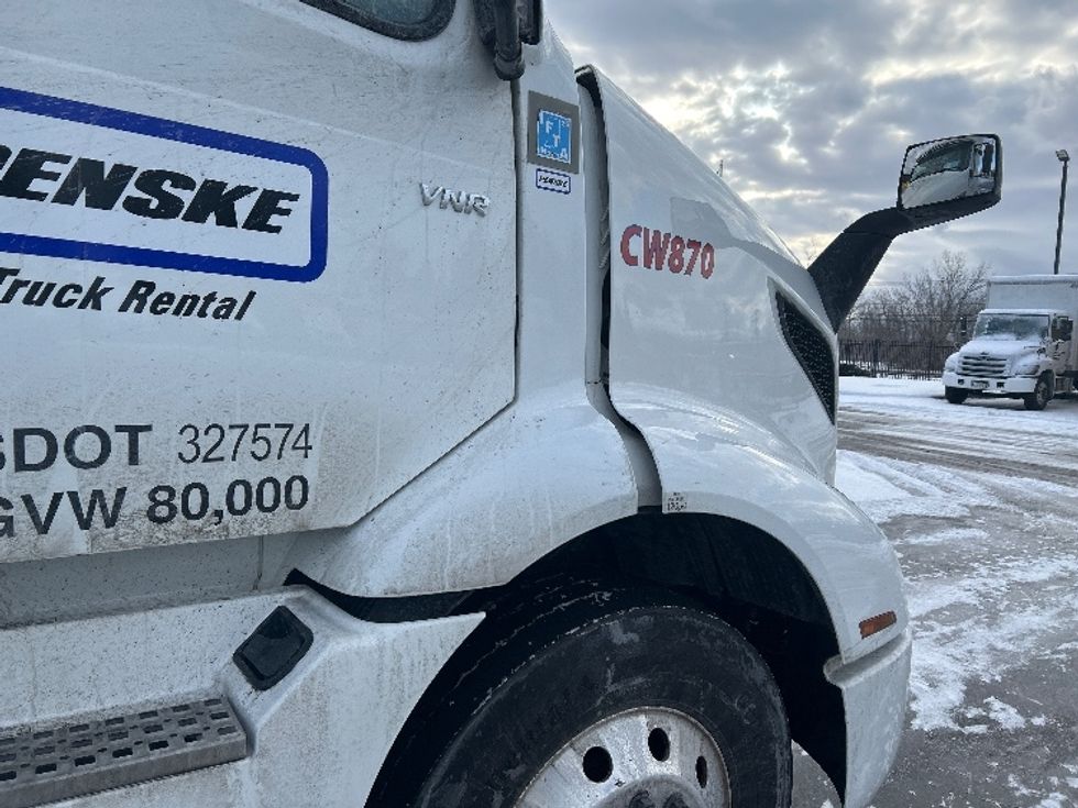 Day Cab Tractor-Heavy Duty Tractors-Volvo-2020-VNR64300-Buffalo-NY-487,226\n\t\tmiles-$ 34,500 - Image 20