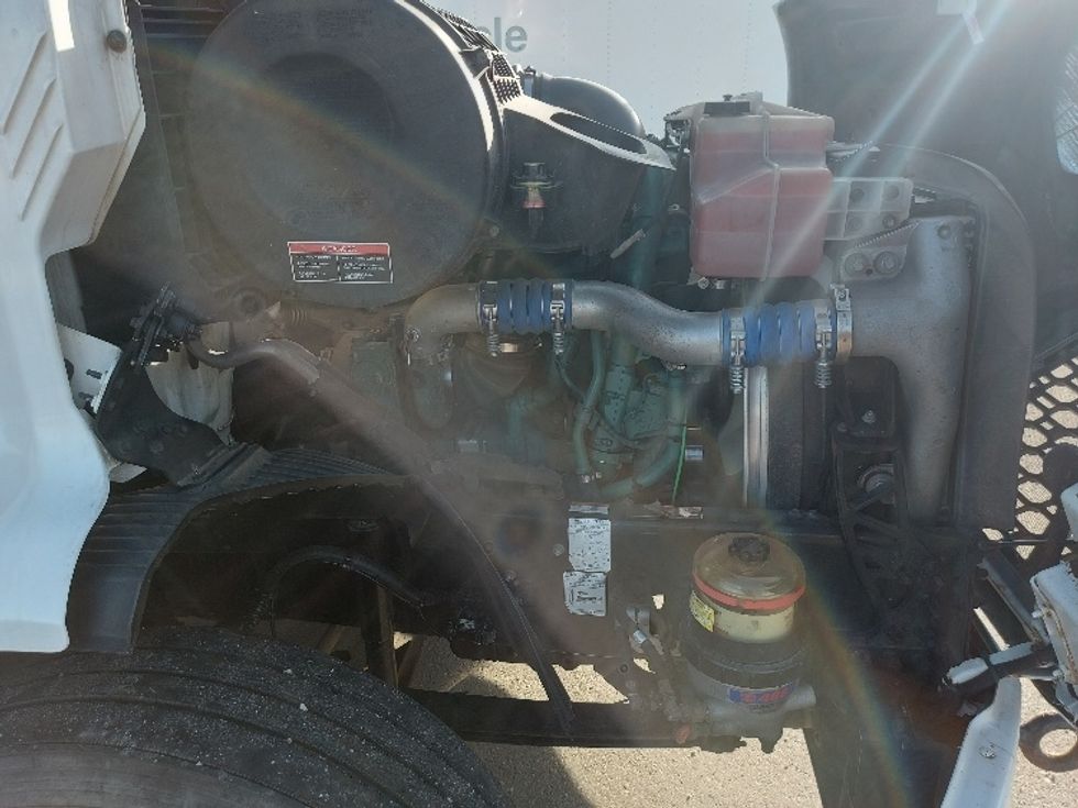 Day Cab Tractor-Heavy Duty Tractors-Volvo-2020-VNR64300-Calgary-AB-1,067,218\n\t\tkm-$ 25,750 - Image 14