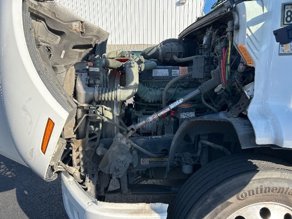 Day Cab Tractor-Heavy Duty Tractors-Volvo-2020-VNR64300-Ceres-CA-548,044\n\t\tmiles-$ 37,250 - Image 16