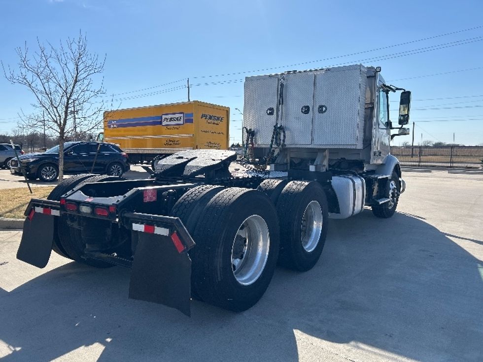 Day Cab Tractor-Heavy Duty Tractors-Volvo-2020-VNR64300-Dallas-TX-429,830\n\t\tmiles-$ 44,250 - Image 7