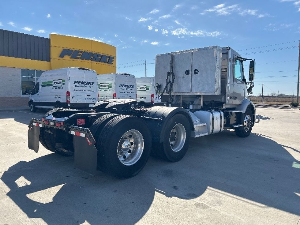Day Cab Tractor-Heavy Duty Tractors-Volvo-2020-VNR64300-Dallas-TX-436,793\n\t\tmiles-$ 43,750 - Image 7