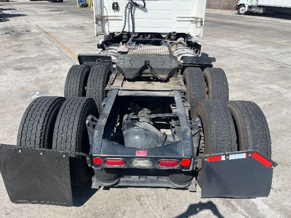 Day Cab Tractor-Heavy Duty Tractors-Volvo-2020-VNR64300-Fontana-CA-436,039\n\t\tmiles-$ 39,750 - Image 6