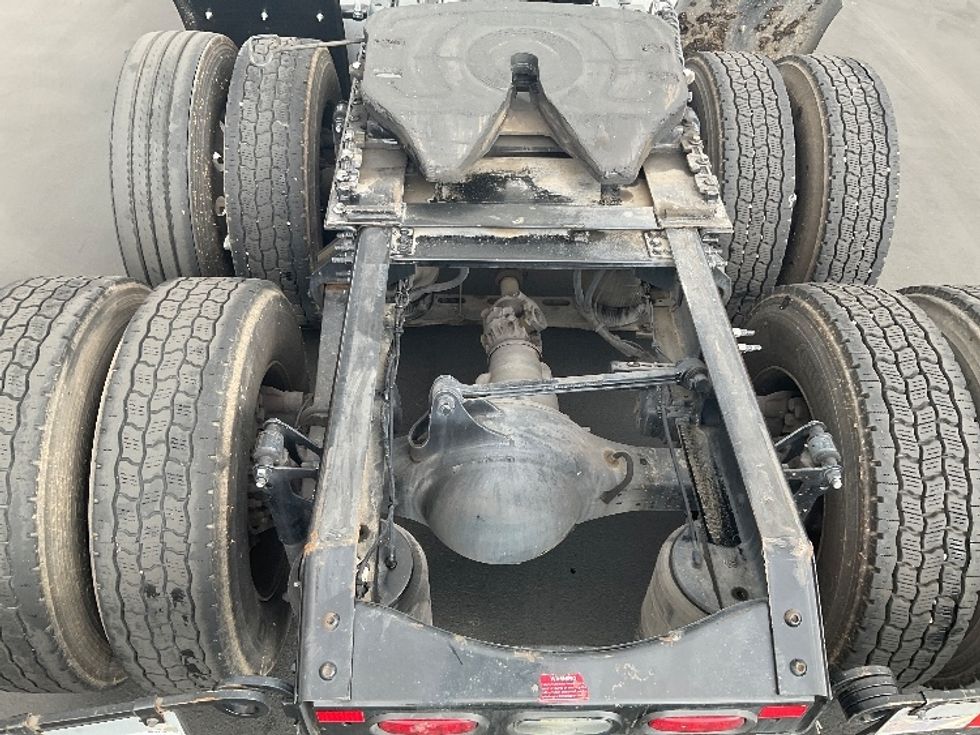 Day Cab Tractor-Heavy Duty Tractors-Volvo-2020-VNR64300-Fontana-CA-484,469\n\t\tmiles-$ 49,000 - Image 6