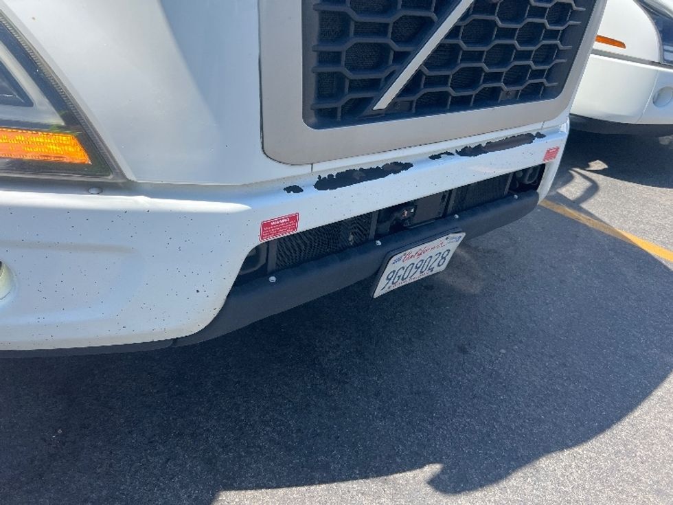 Day Cab Tractor-Heavy Duty Tractors-Volvo-2020-VNR64300-Fontana-CA-520,672\n\t\tmiles-$ 50,000 - Image 20