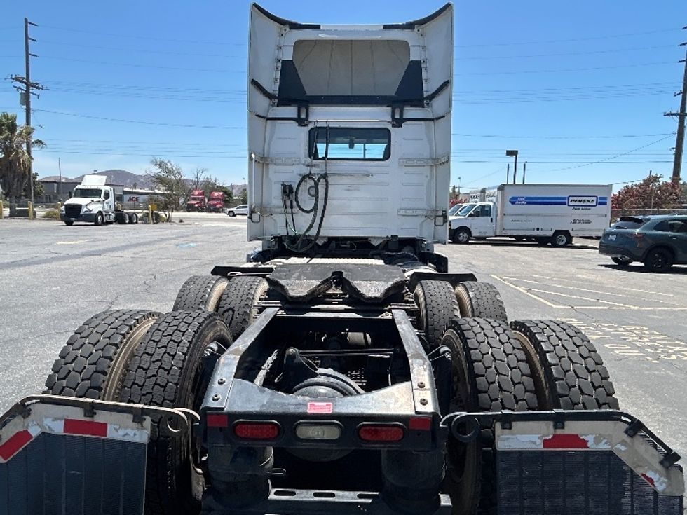 Day Cab Tractor-Heavy Duty Tractors-Volvo-2020-VNR64300-Fontana-CA-587,377\n\t\tmiles-$ 30,750 - Image 6