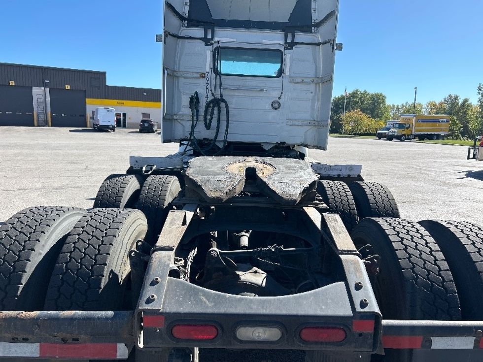 Day Cab Tractor-Heavy Duty Tractors-Volvo-2020-VNR64300-Fredonia-NY-202,610\n\t\tmiles-$ 53,500 - Image 6