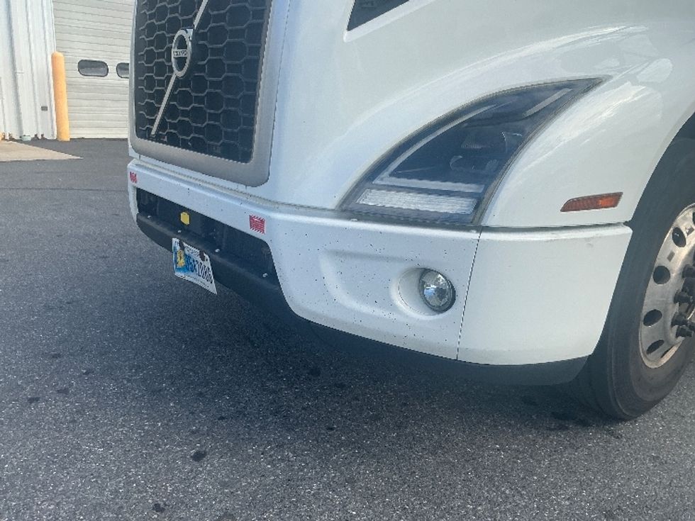 Day Cab Tractor-Heavy Duty Tractors-Volvo-2020-VNR64300-Harrisburg-PA-485,336\n\t\tmiles-$ 36,250 - Image 19