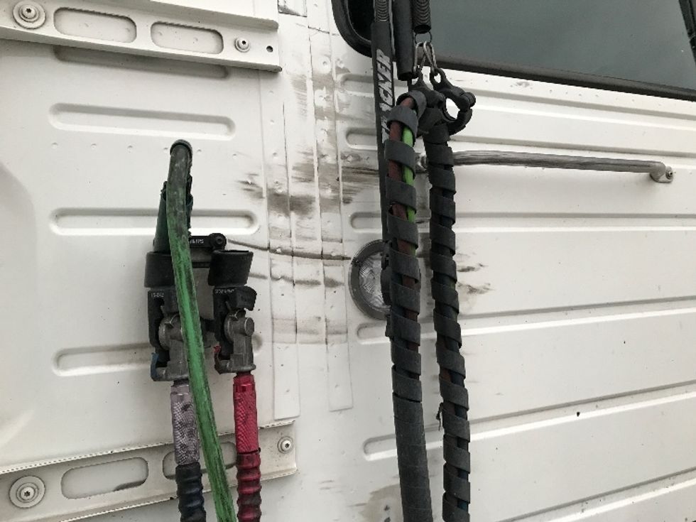 Day Cab Tractor-Heavy Duty Tractors-Volvo-2020-VNR64300-Houston-TX-542,148\n\t\tmiles-$ 46,250 - Image 19