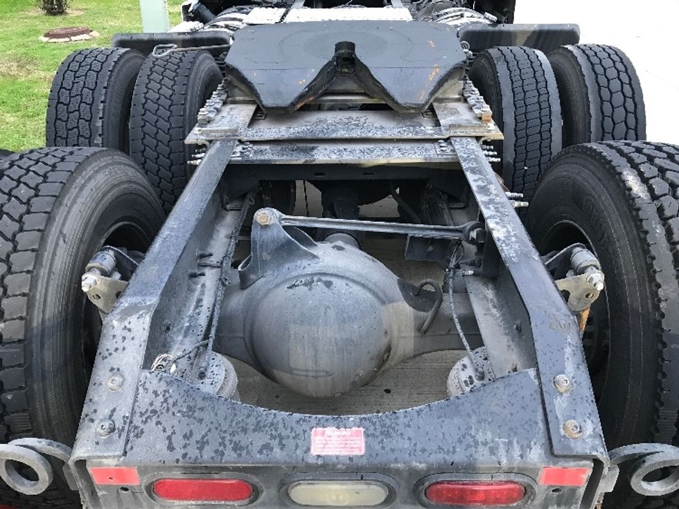 Day Cab Tractor-Heavy Duty Tractors-Volvo-2020-VNR64300-Katy-TX-515,379\n\t\tmiles-$ 49,000 - Image 6