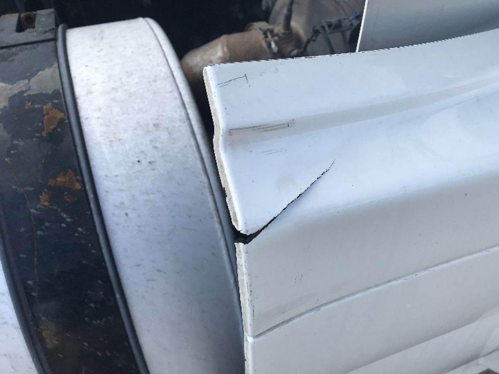 Day Cab Tractor-Heavy Duty Tractors-Volvo-2020-VNR64300-Katy-TX-537,082\n\t\tmiles-$ 49,750 - Image 17