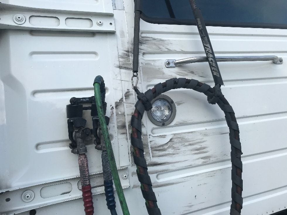 Day Cab Tractor-Heavy Duty Tractors-Volvo-2020-VNR64300-Katy-TX-537,082\n\t\tmiles-$ 49,750 - Image 18