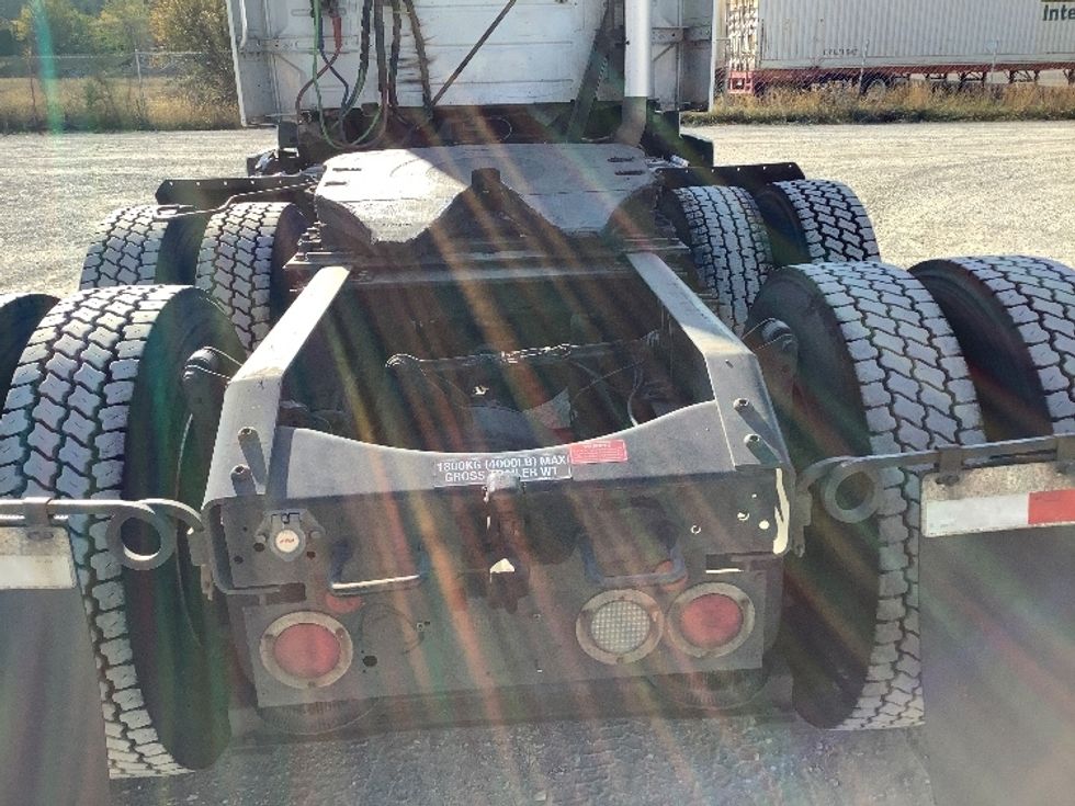 Day Cab Tractor-Heavy Duty Tractors-Volvo-2020-VNR64300-Lacey-WA-244,865\n\t\tmiles-$ 55,250 - Image 6