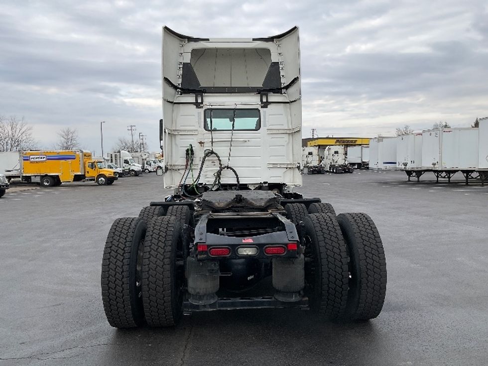 Day Cab Tractor-Heavy Duty Tractors-Volvo-2020-VNR64300-Lancaster-PA-403,595\n\t\tmiles-$ 50,000 - Image 21