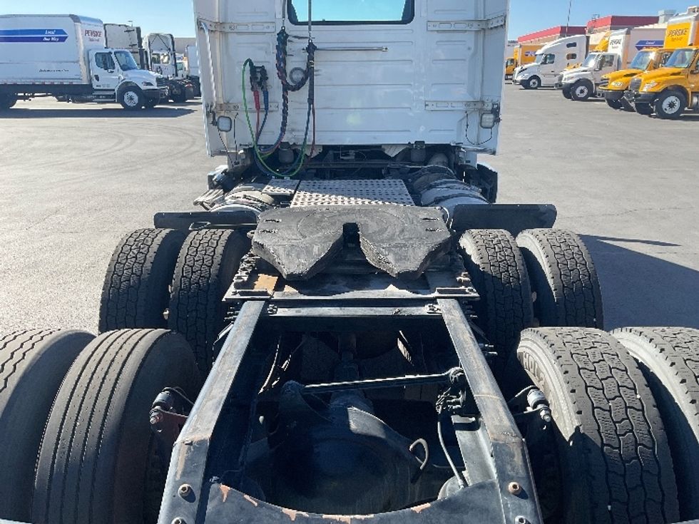 Day Cab Tractor-Heavy Duty Tractors-Volvo-2020-VNR64300-Las Vegas-NV-542,000\n\t\tmiles-$ 37,750 - Image 6