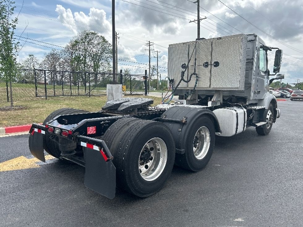 Day Cab Tractor-Heavy Duty Tractors-Volvo-2020-VNR64300-Lowell-AR-351,985\n\t\tmiles-$ 47,500 - Image 7