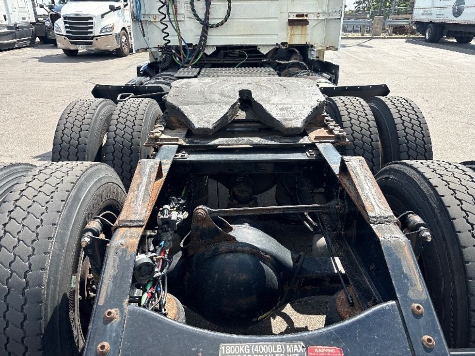 Day Cab Tractor-Heavy Duty Tractors-Volvo-2020-VNR64300-Mississauga-ON-577,608\n\t\tkm-$ 62,000 - Image 6