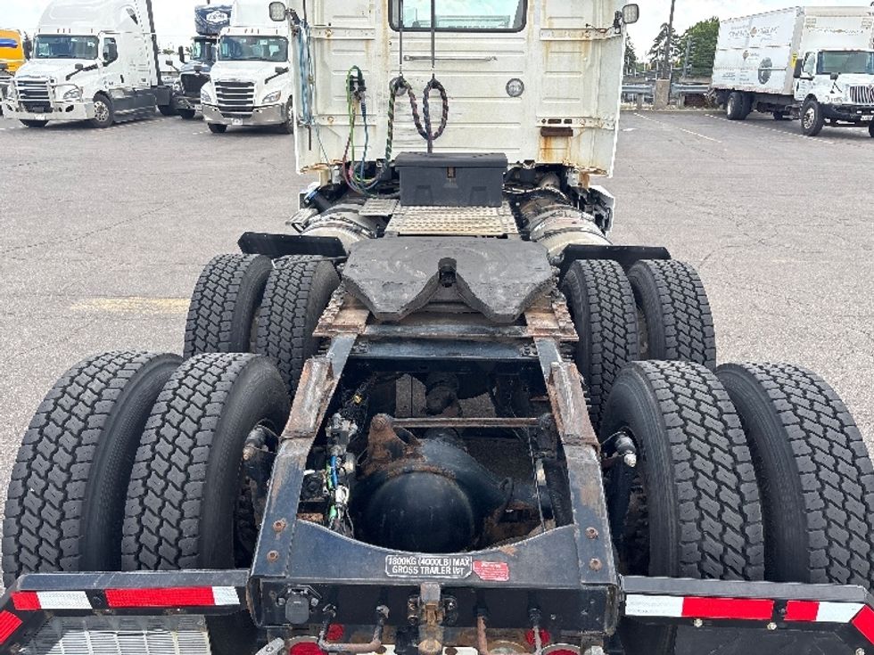 Day Cab Tractor-Heavy Duty Tractors-Volvo-2020-VNR64300-Mississauga-ON-605,234\n\t\tkm-$ 60,750 - Image 6