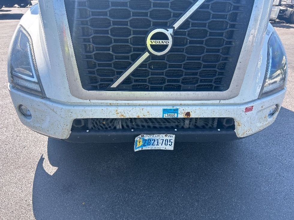 Day Cab Tractor-Heavy Duty Tractors-Volvo-2020-VNR64300-New Castle-DE-447,388\n\t\tmiles-$ 40,500 - Image 17