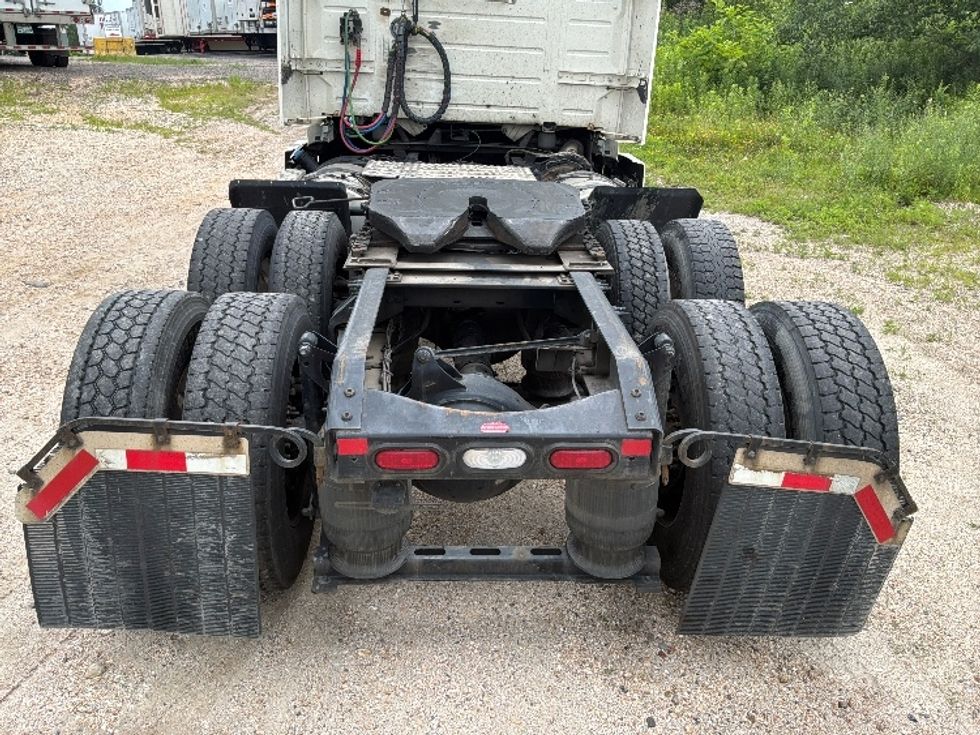Day Cab Tractor-Heavy Duty Tractors-Volvo-2020-VNR64300-Pottsville-PA-524,426\n\t\tmiles-$ 35,750 - Image 6