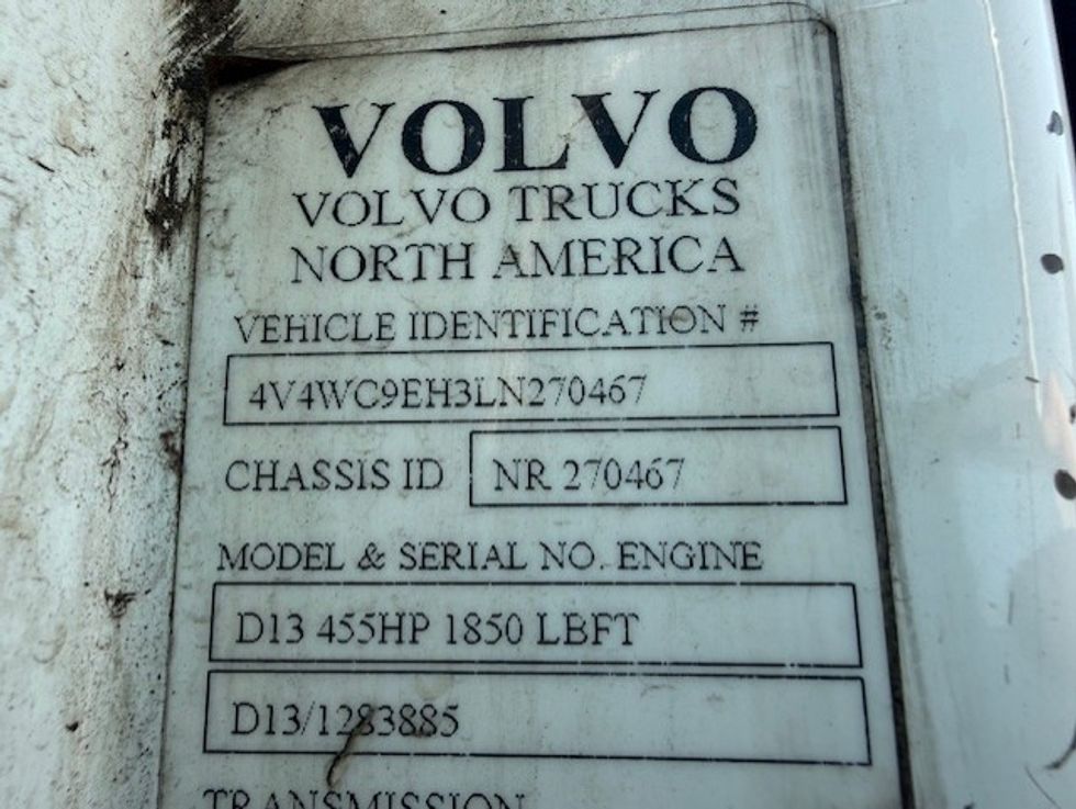 Day Cab Tractor-Heavy Duty Tractors-Volvo-2020-VNR64300-Rocky View County-AB-1,095,912\n\t\tkm-$ 36,750 - Image 17