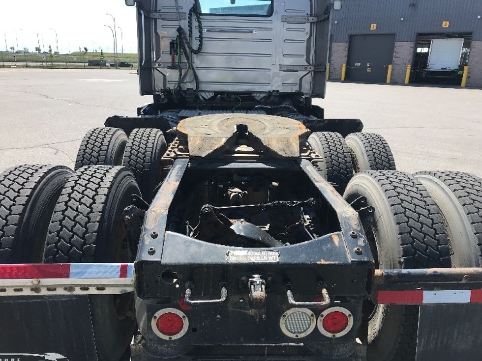 Day Cab Tractor-Heavy Duty Tractors-Volvo-2020-VNR64300-Saint Laurent-PQ-524,040\n\t\tkm-$ 65,500 - Image 6