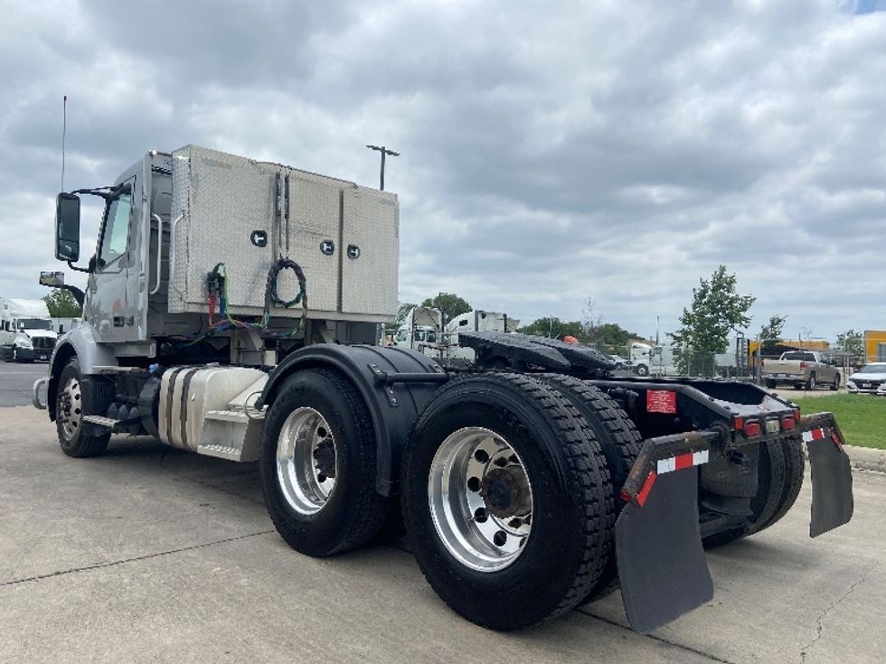 Day Cab Tractor-Heavy Duty Tractors-Volvo-2020-VNR64300-San Antonio-TX-535,133\n\t\tmiles-$ 31,250 - Image 5