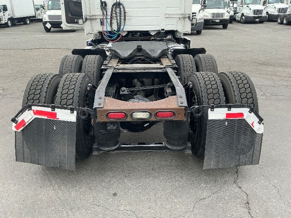 Day Cab Tractor-Heavy Duty Tractors-Volvo-2020-VNR64300-Stockton-CA-555,369\n\t\tmiles-$ 34,750 - Image 6